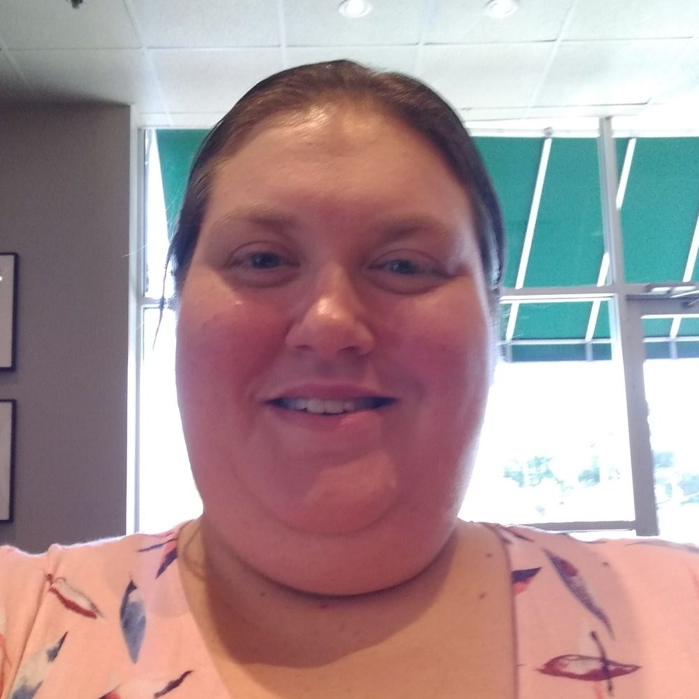 Meet your Posher, Holly-Ann!